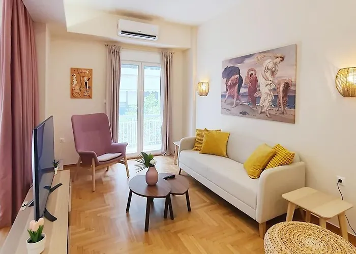 Cozy Koukaki Apartment