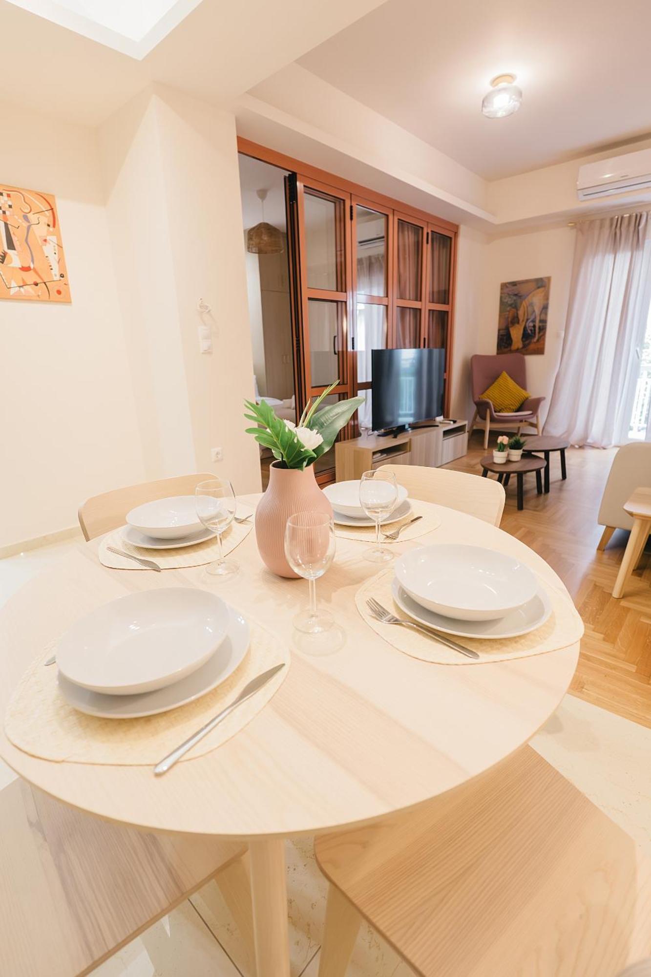 Cozy Koukaki Apartment *